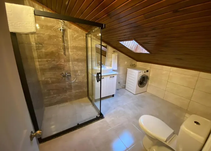 The Halcyon Appartement