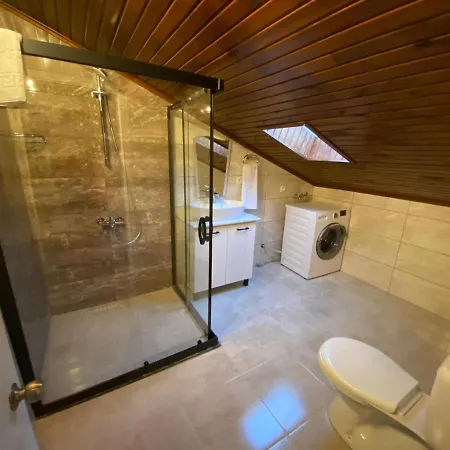 The Halcyon Appartement